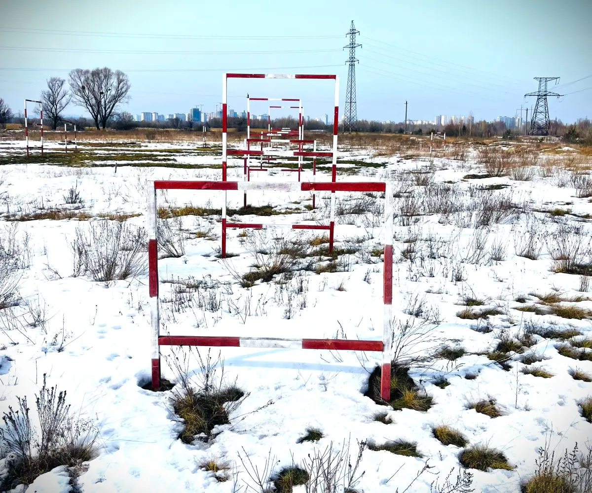 Польоти з перешкодами та ураження цілей FPV-дроном